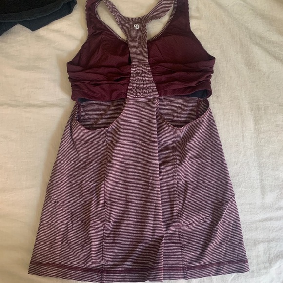 Lululemon workout top - Picture 2 of 5